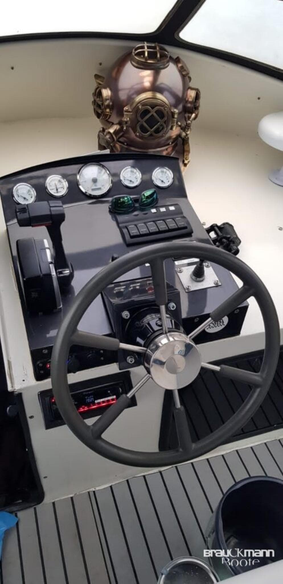 Beachcraft 1050 – Bild 4