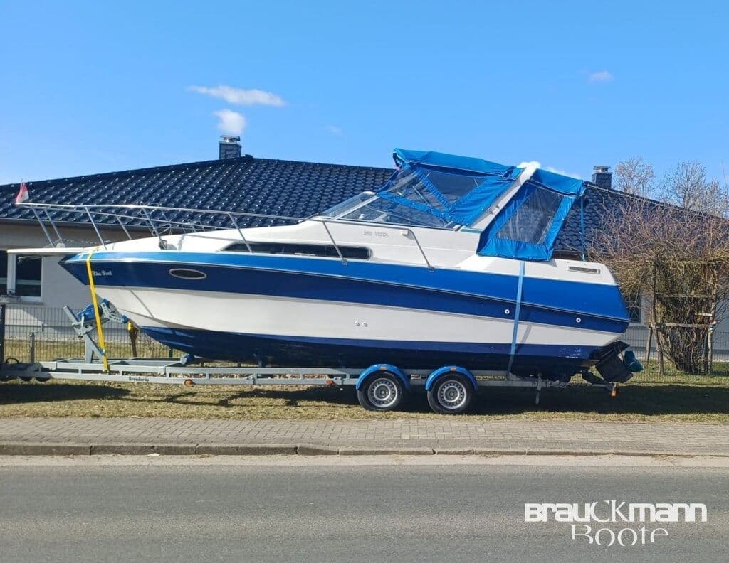 Four Winns 265 Fiesta mit 200 PS Steyer Diesel