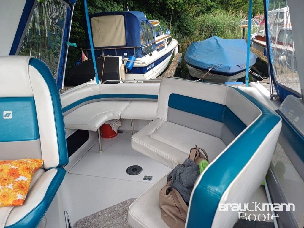 Four Winns 265 Fiesta mit 200 PS Steyer Diesel – Bild 11