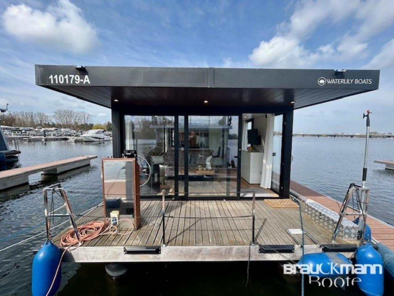 Hausboot WATERLILY – Bild 4