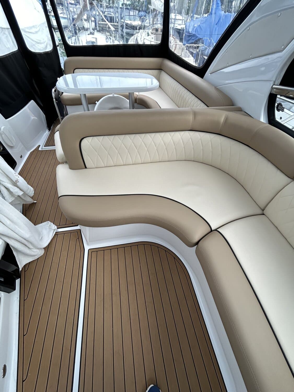 Europe Marine, Viper 323 HT – Bild 6