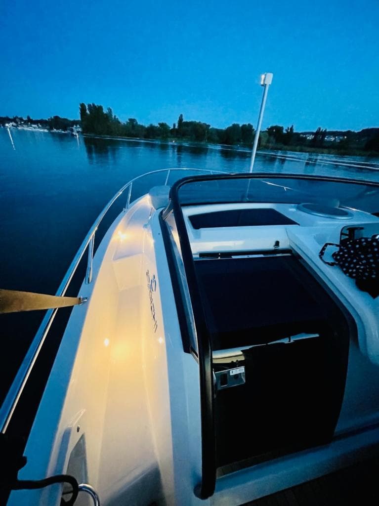 Cranchi E30 Endurance – Bild 11