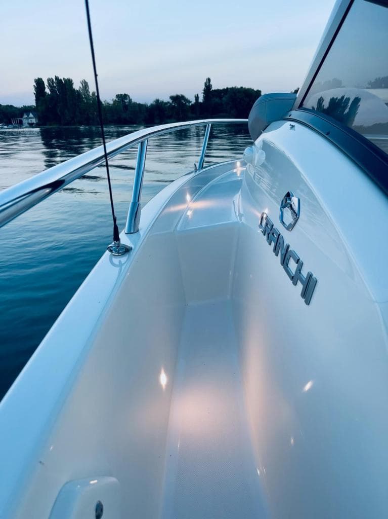 Cranchi E30 Endurance – Bild 8