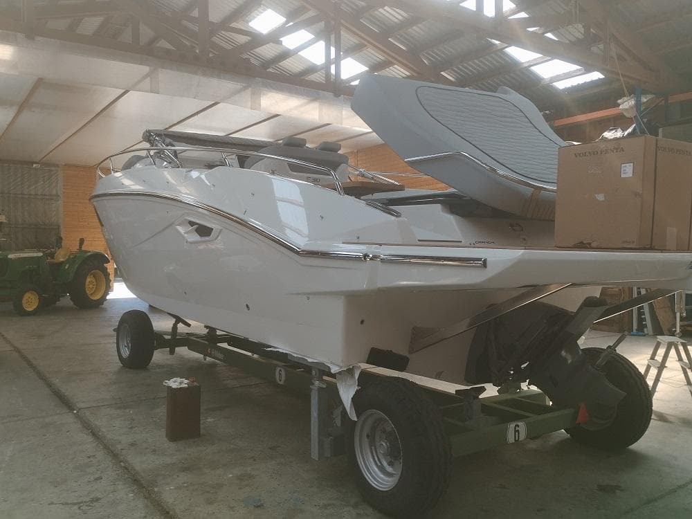 Cranchi E30 Endurance – Bild 3