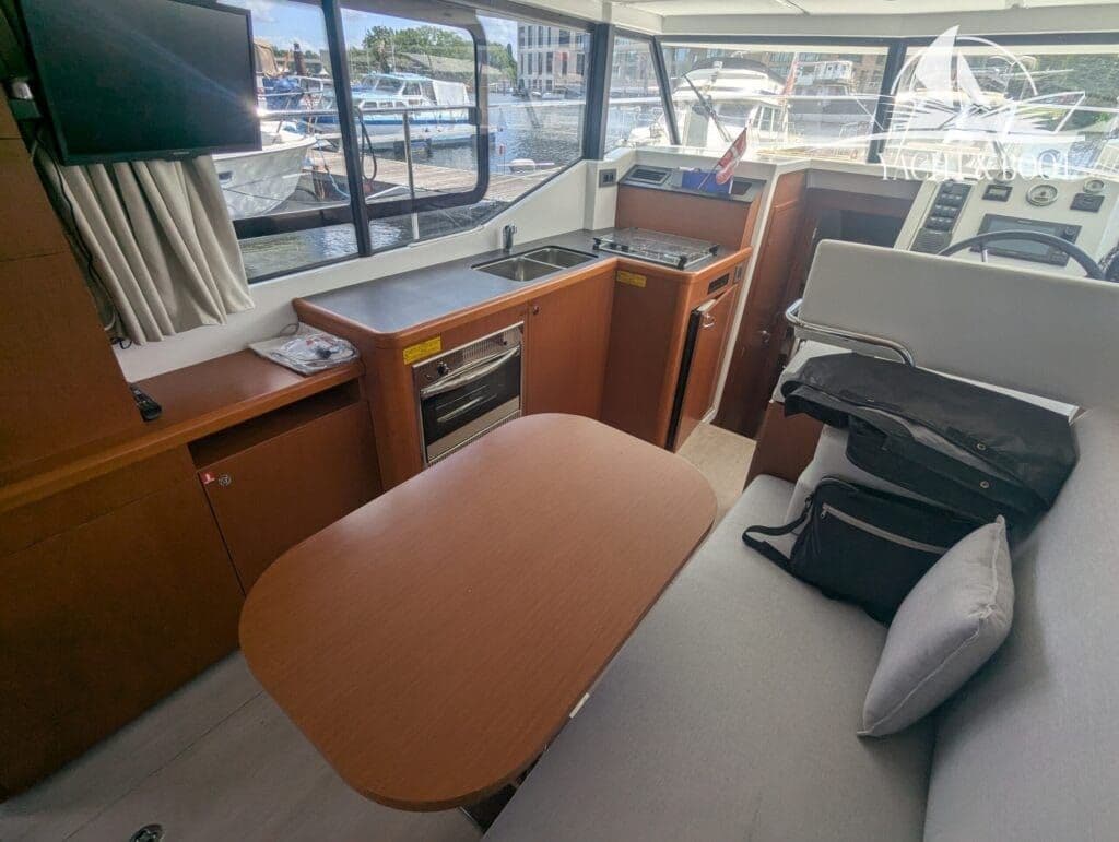 Beneteau Swift Trawler 30 | Baujahr 2020 – Bild 5
