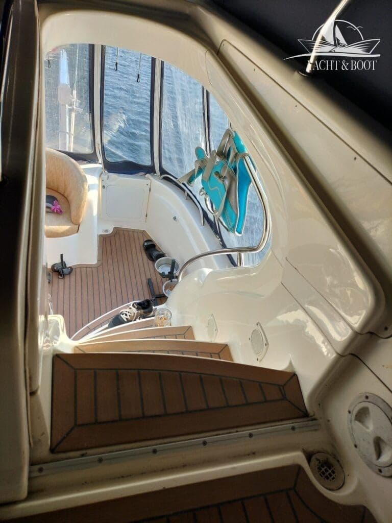 Sealine F 42 | 740 PS Flybridge-Yacht, nur Süßwasser – Bild 8