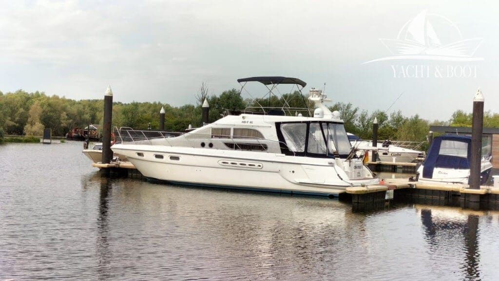 Sealine F 42 | 740 PS Flybridge-Yacht, nur Süßwasser – Bild 3