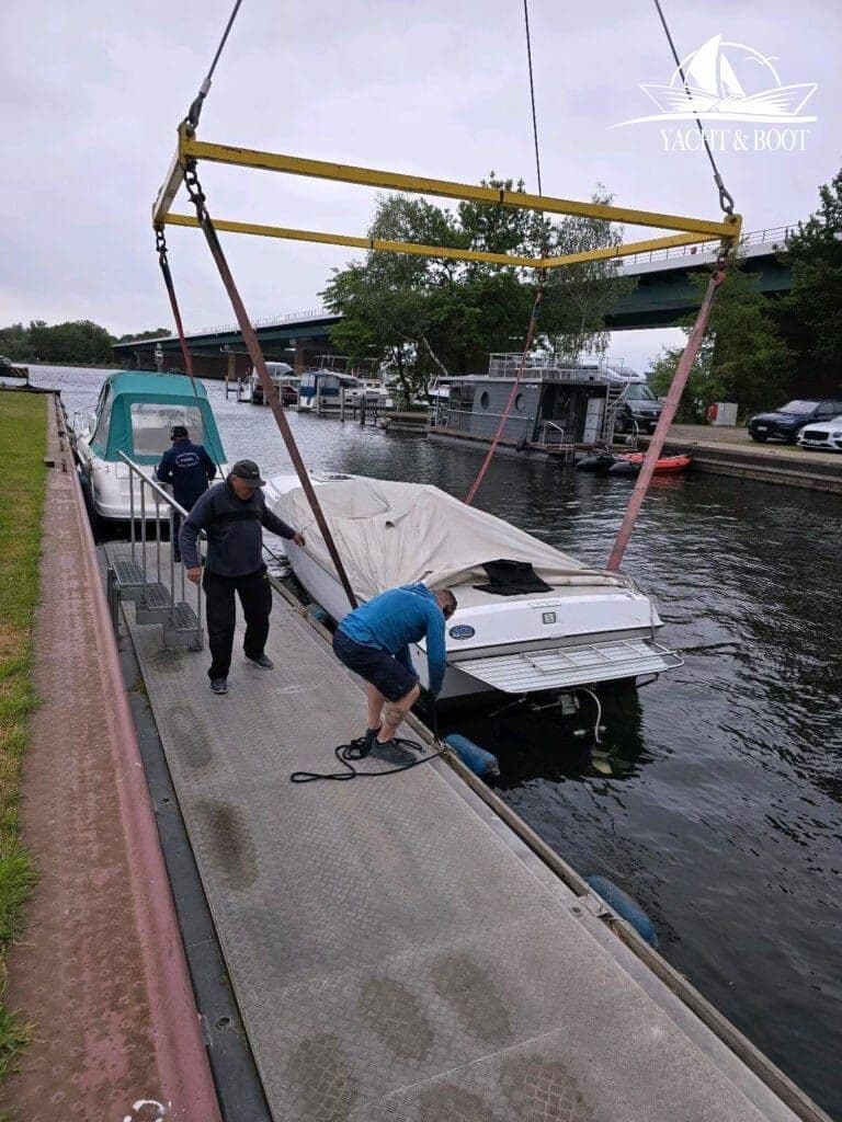 Chris Craft Scorpion 260 SL | Powerboot, 426 PS V8, 176 Std. – Bild 2