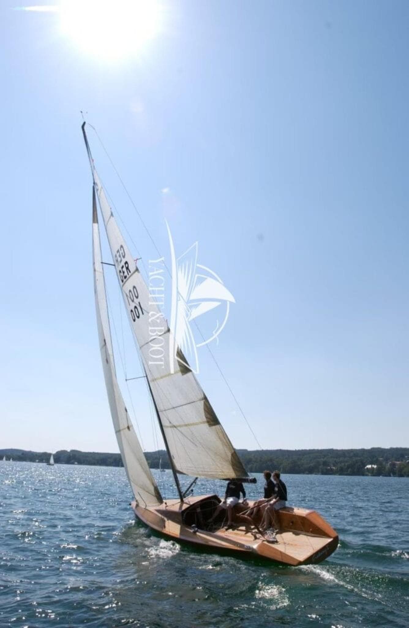 Galaxy Sport | Segelyacht, Mahagoni-Unikat, Carbon-Rigg – Bild 5