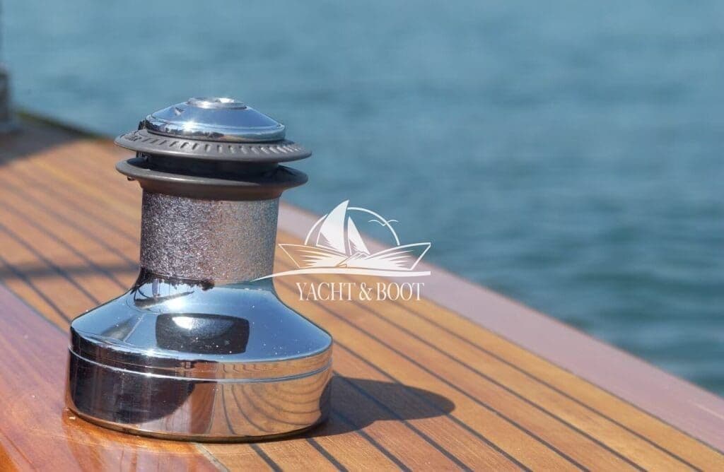 Galaxy Sport | Segelyacht, Mahagoni-Unikat, Carbon-Rigg – Bild 13