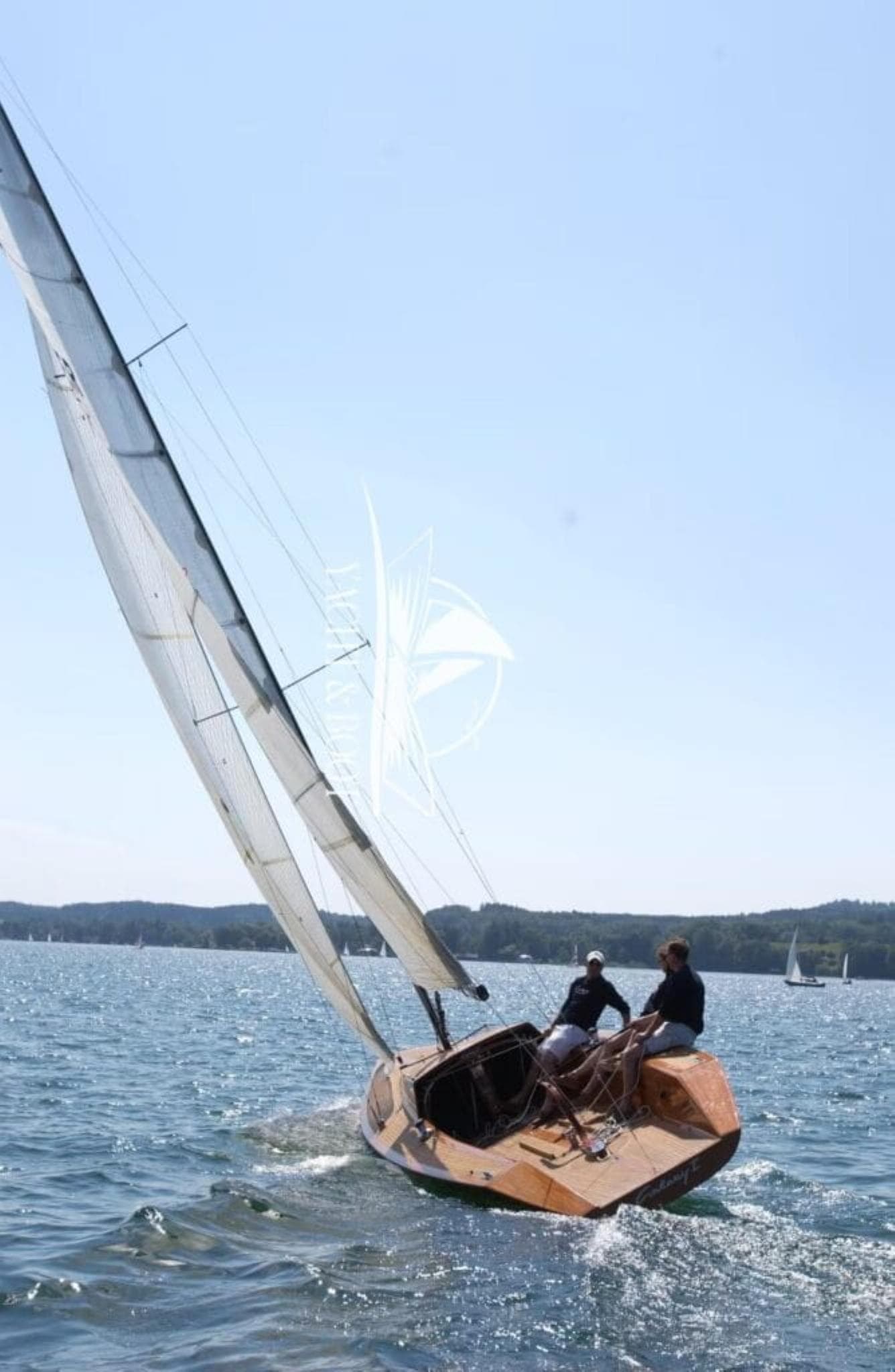 Galaxy Sport | Segelyacht, Mahagoni-Unikat, Carbon-Rigg – Bild 4