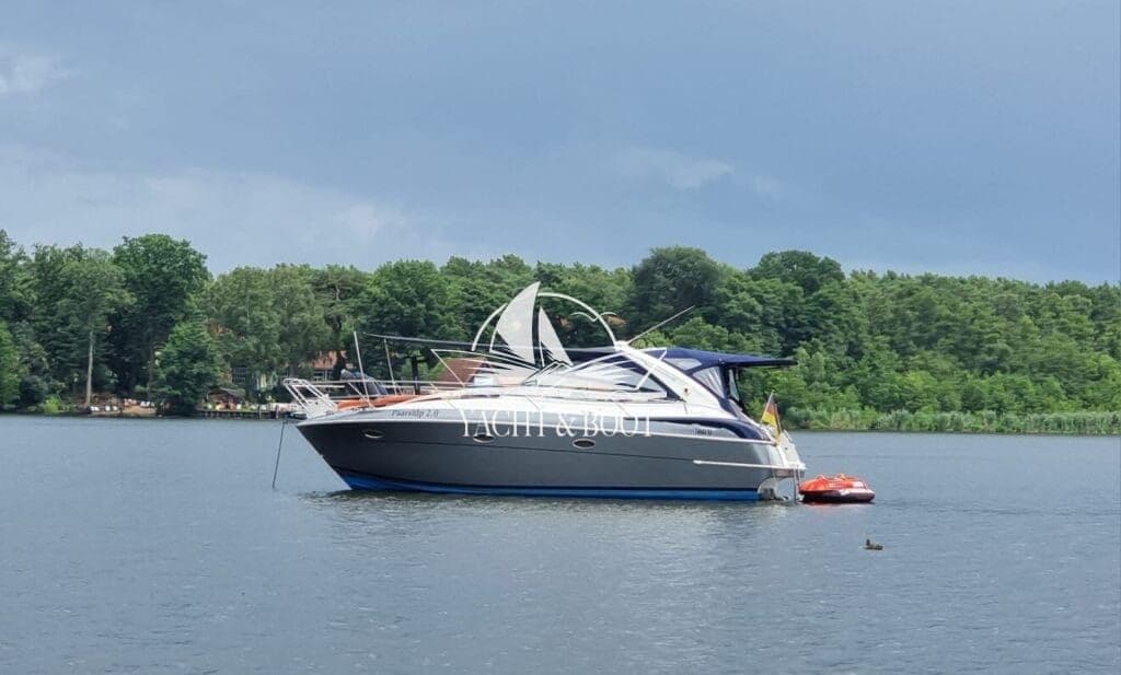 Bavaria 33 Sport | 2× V8, 450 PS, nur Süßwasser genutzt – Bild 2