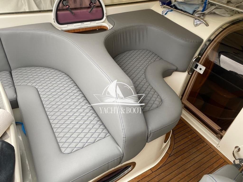 Bavaria 33 Sport | 2× V8, 450 PS, nur Süßwasser genutzt – Bild 16