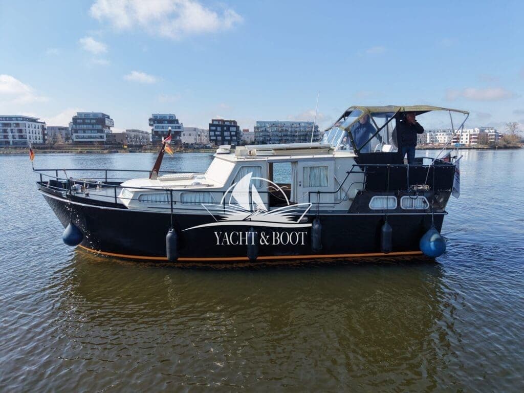 Stahlverdränger 1000 GSAK | robust, gepflegt,  Rumpf refit – Bild 3