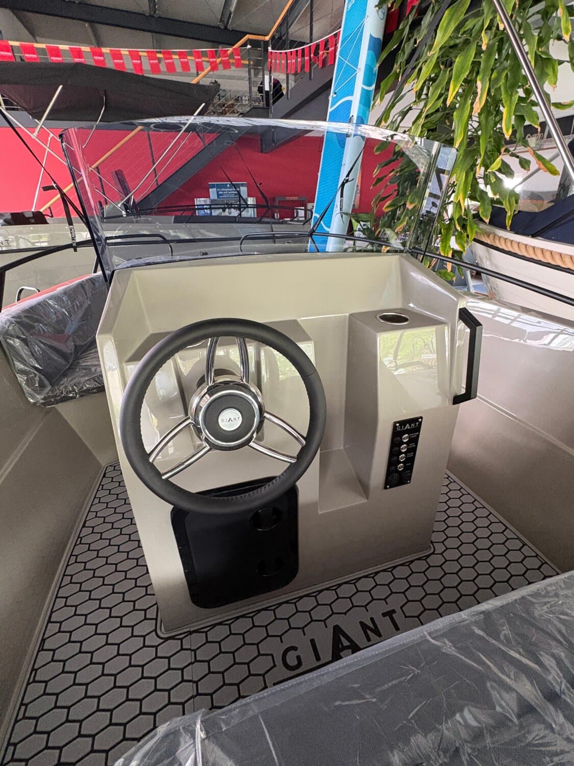 Giant 530 Sport inkl. Honda BF 100 LRTU – Bild 6