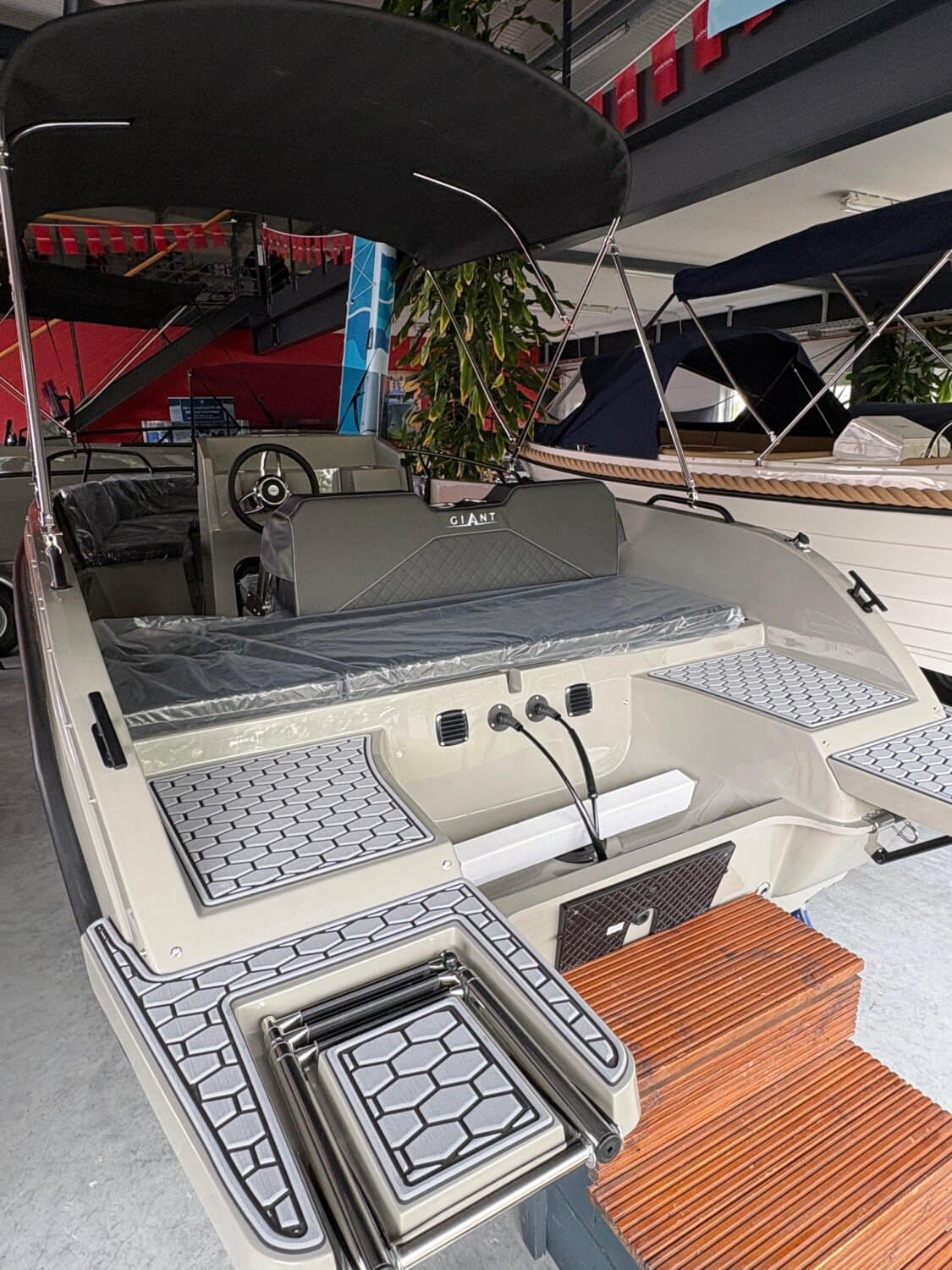 Giant 530 Sport inkl. Honda BF 100 LRTU – Bild 9