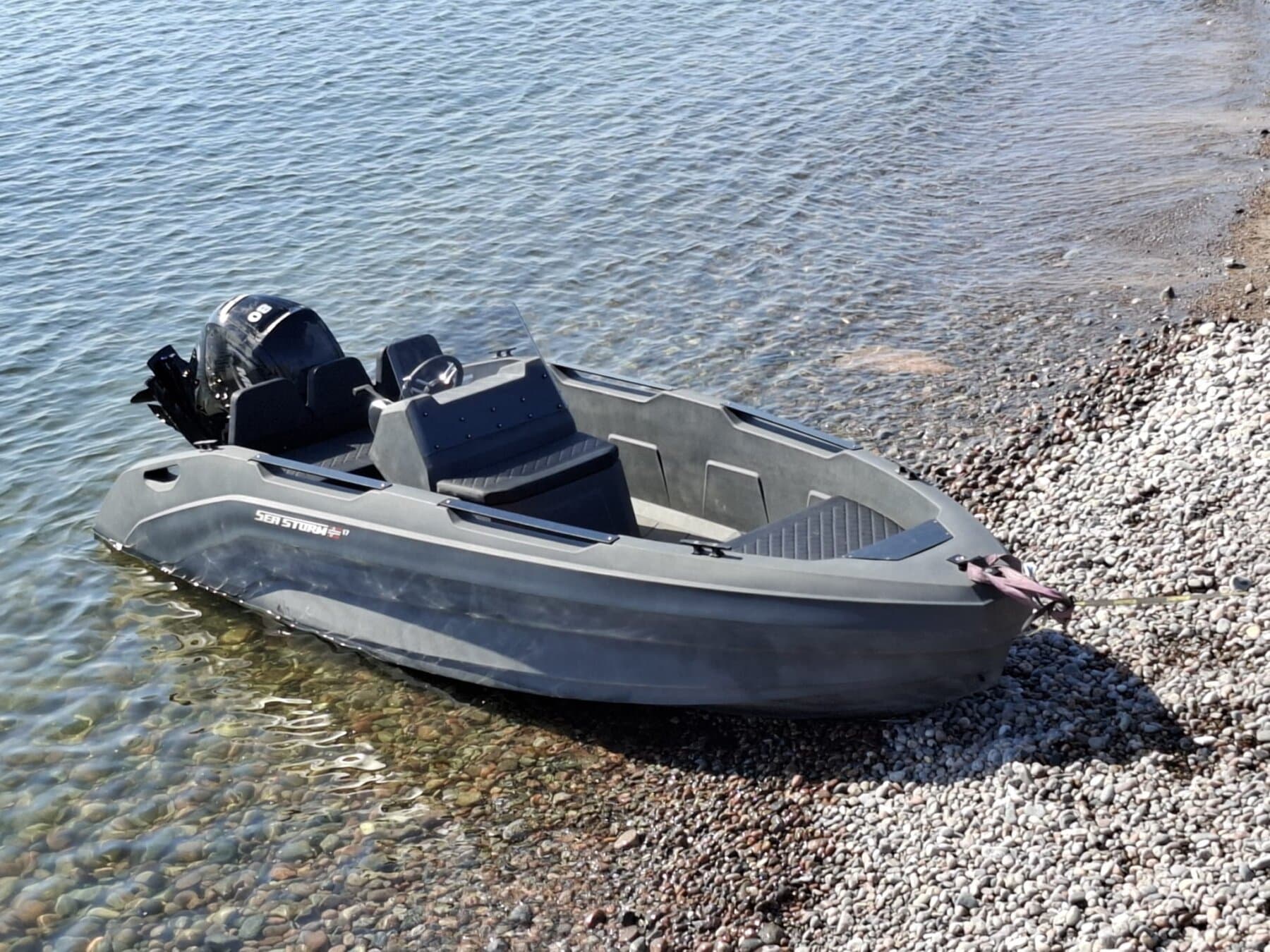 SeaStorm 17 HDPE Motorboot Konsolenboot Angelboot Robust, Sicher