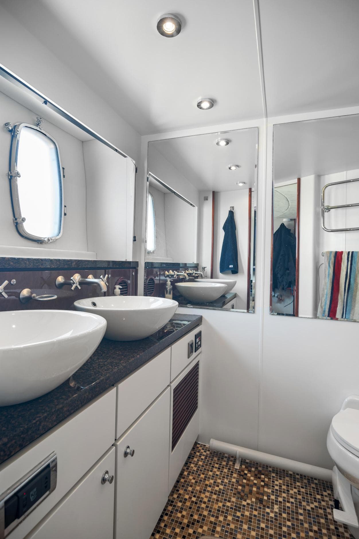 Fairline Squadron 74 – Bild 15