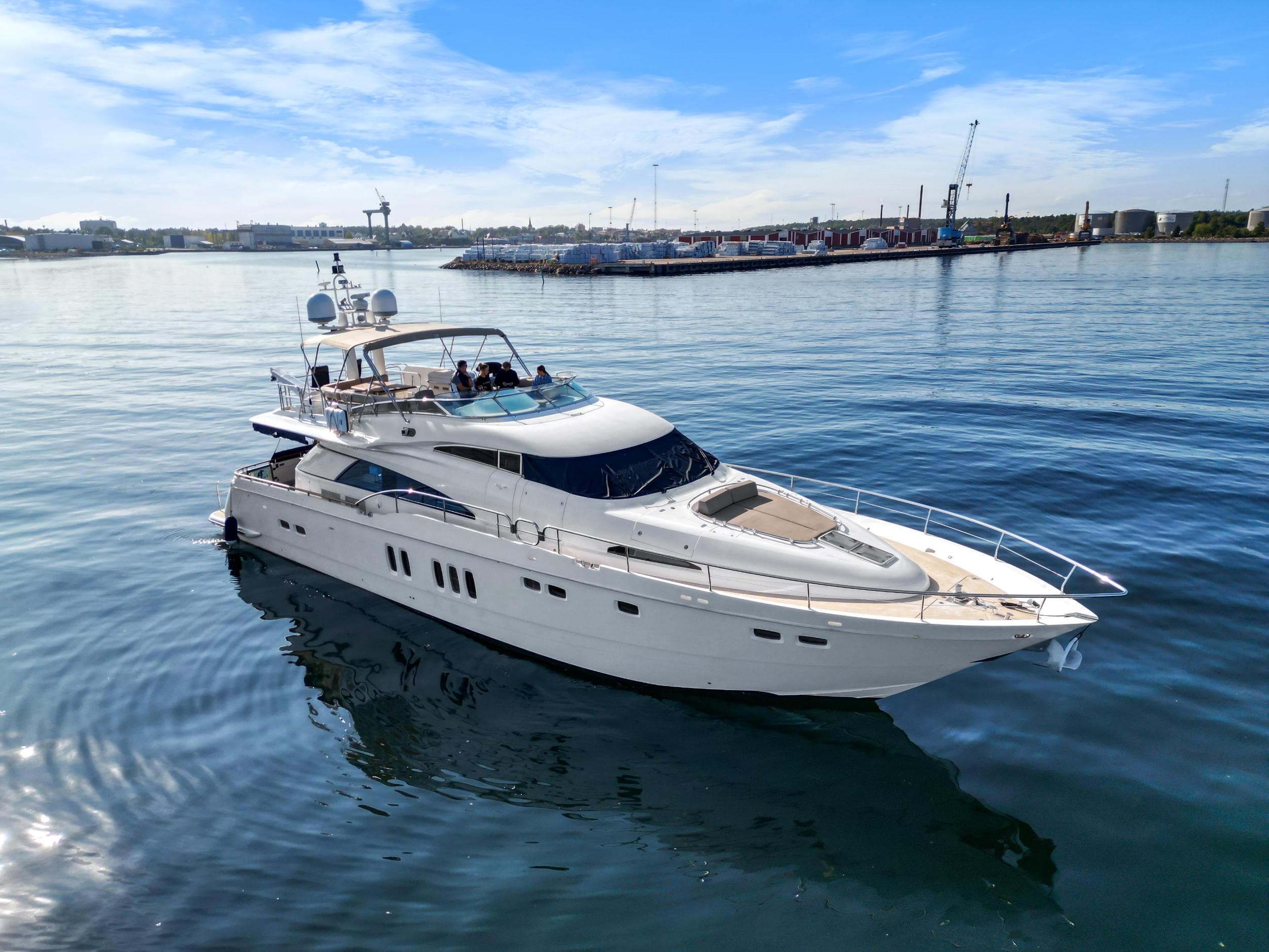 Fairline Squadron 74 – Bild 8