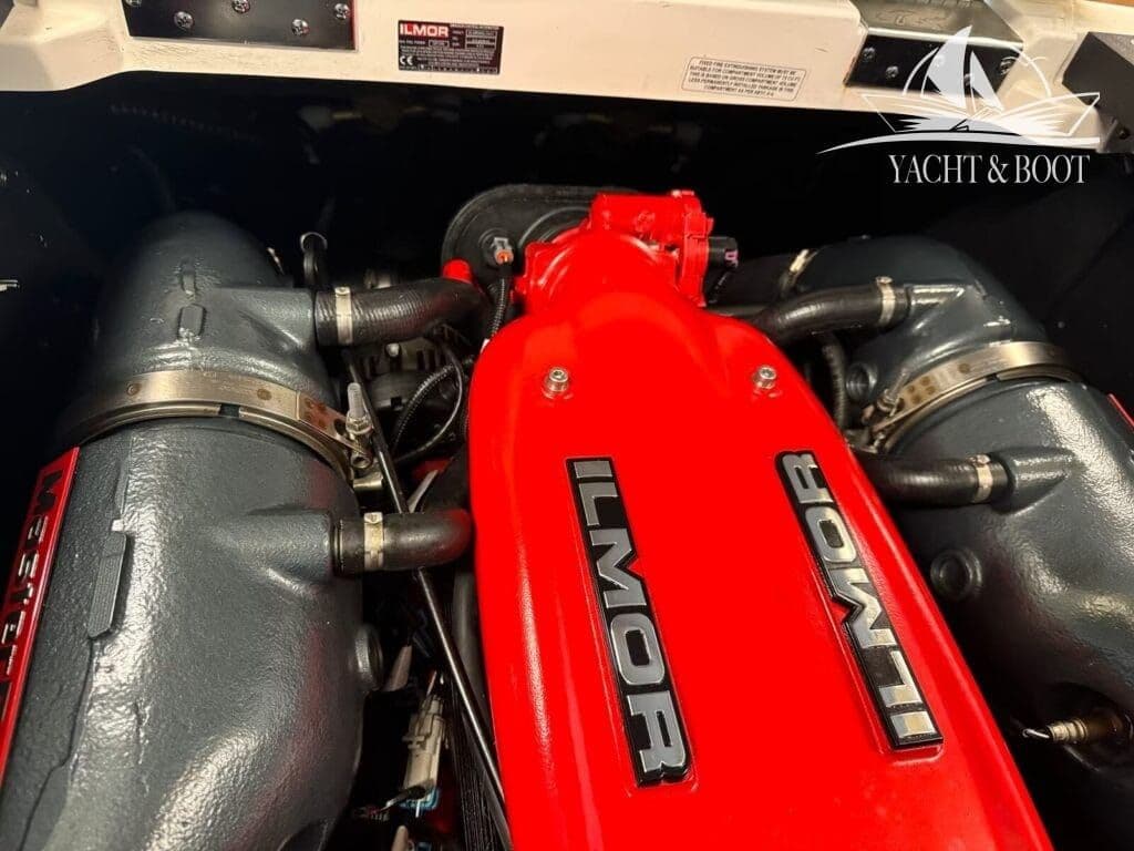 MasterCraft X35 | 430 PS Ilmor V8, 450 Std., Wake/Surf Setup – Bild 12
