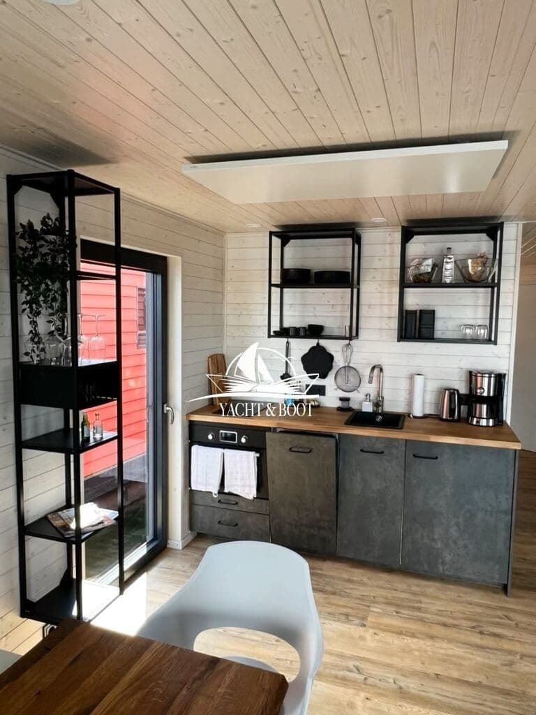 Sundeck 400 | Hausboot mit exklusivem Liegeplatz Fehmarn – Bild 8