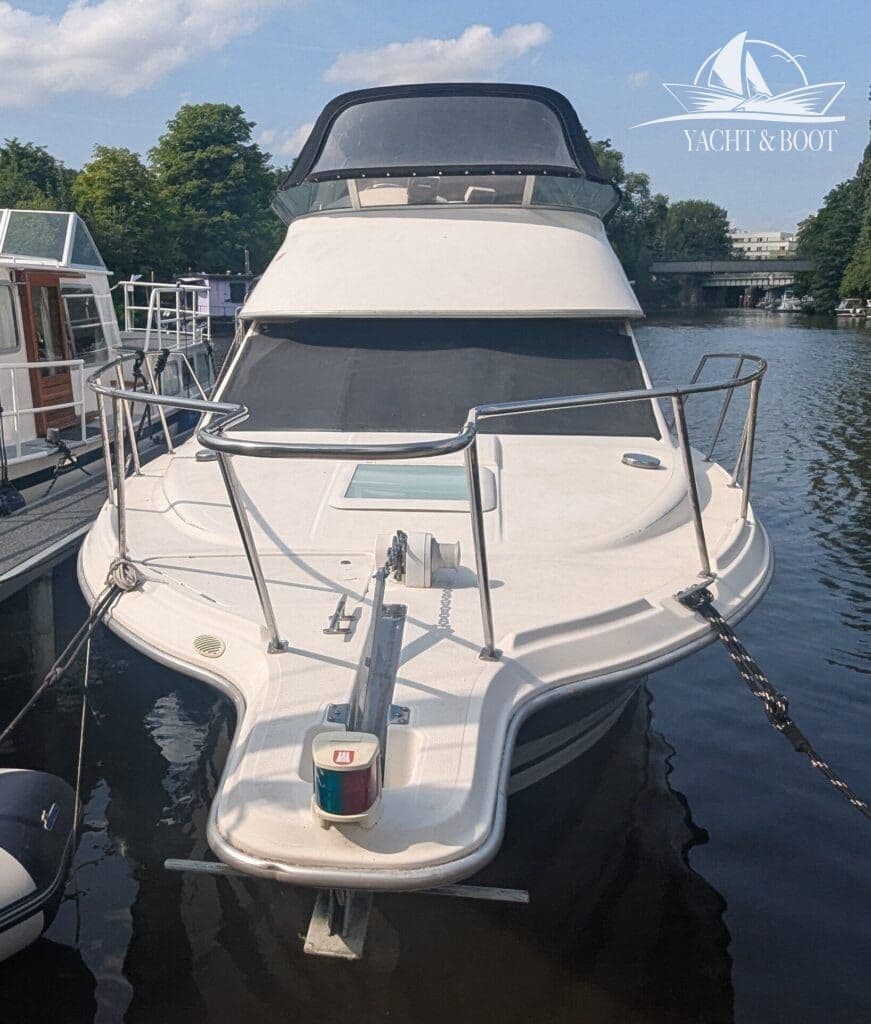 Bayliner Cierra 2858 | Flybridge V8 330 PS – Bild 2
