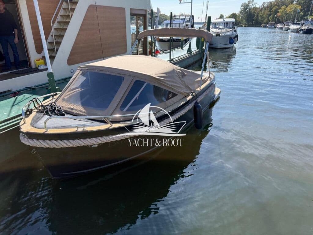 Maxima 620 Retro – Neuwertiges Boot mit Liegeplatz Wannsee – Bild 7