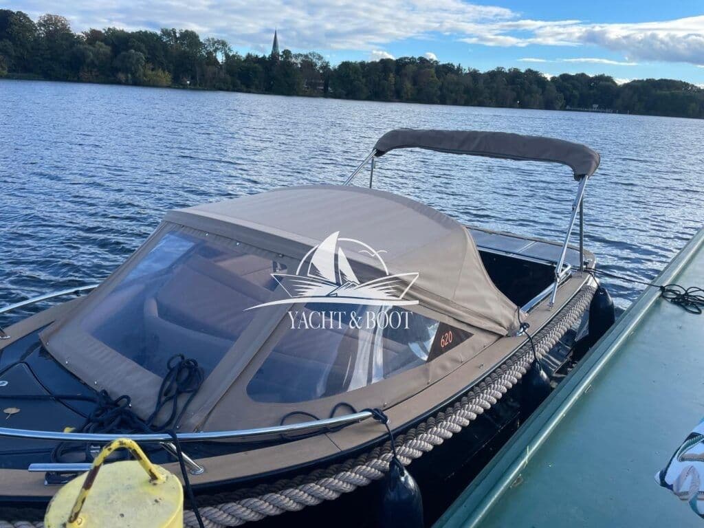 Maxima 620 Retro – Neuwertiges Boot mit Liegeplatz Wannsee – Bild 5