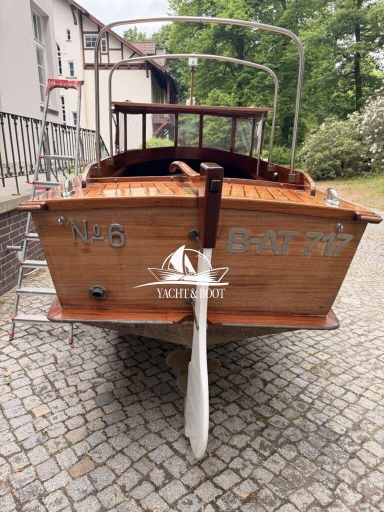 Edler Klassiker von Bertel Mockenthum - Motorboot – Bild 18