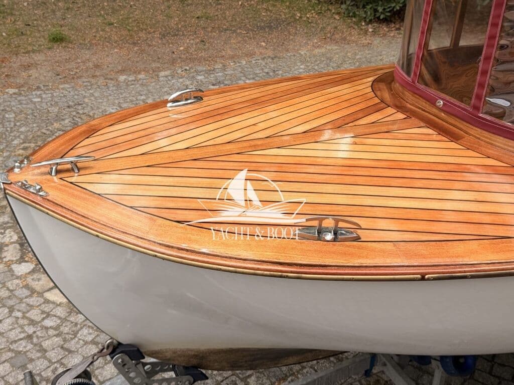 Edler Klassiker von Bertel Mockenthum - Motorboot – Bild 12