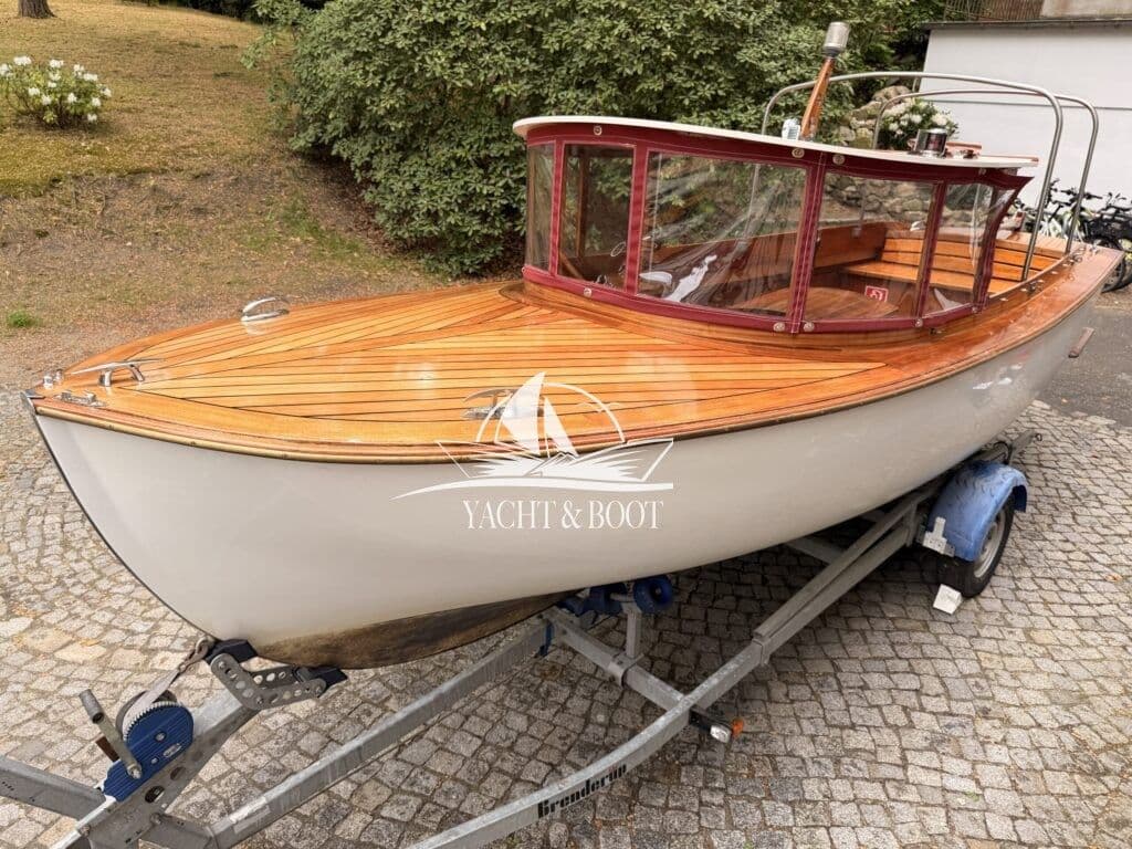 Edler Klassiker von Bertel Mockenthum - Motorboot – Bild 13