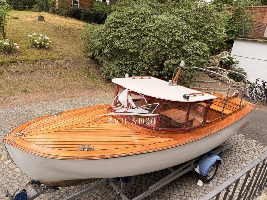 Edler Klassiker von Bertel Mockenthum - Motorboot – Bild 14