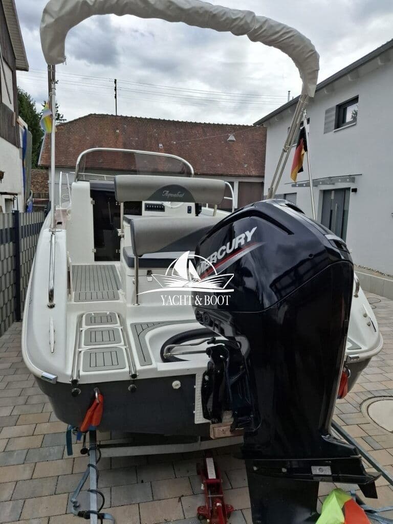 Aquabat Sportboot Sport Infinity 21 mit Straßentrailer – Bild 8