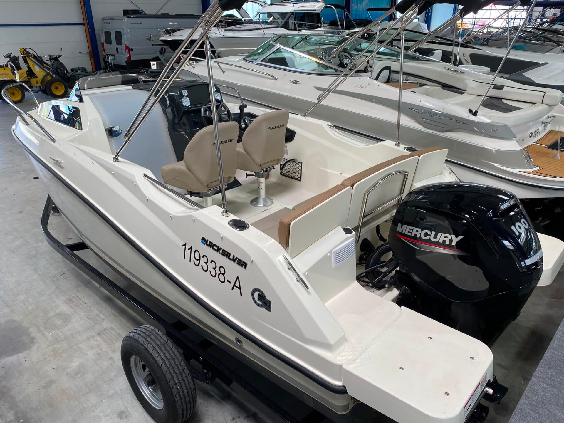 QUICKSILVER ACTIV 555 CABIN – Bild 4