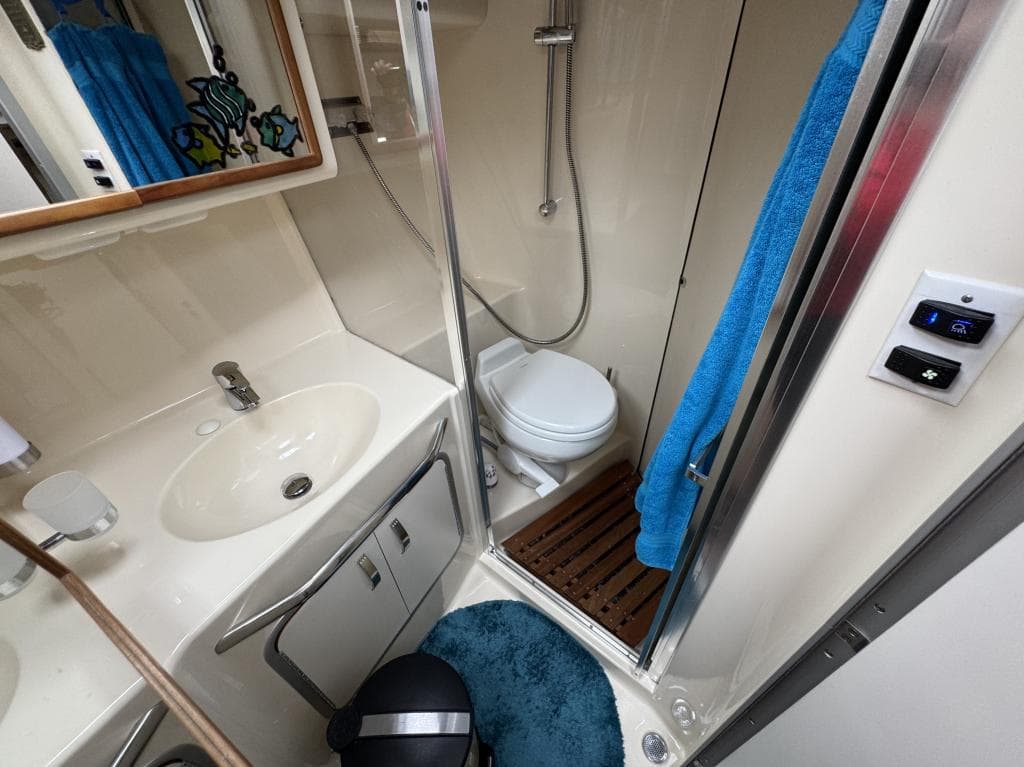 Sea Ray 350 Sundancer – Bild 7