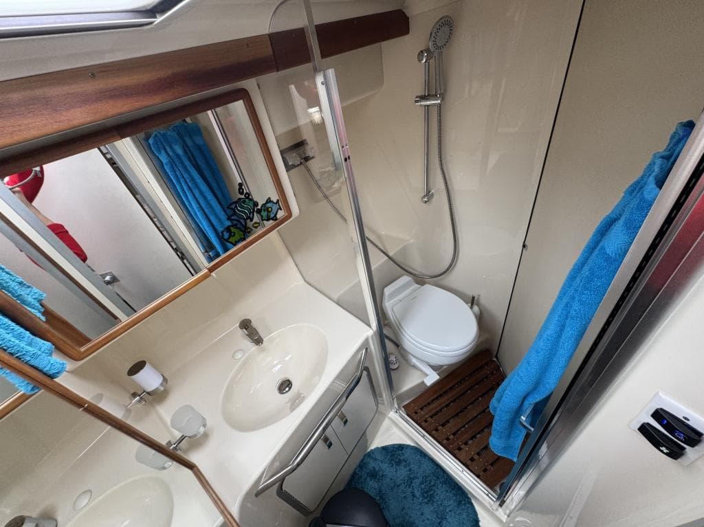 Sea Ray 350 Sundancer – Bild 8