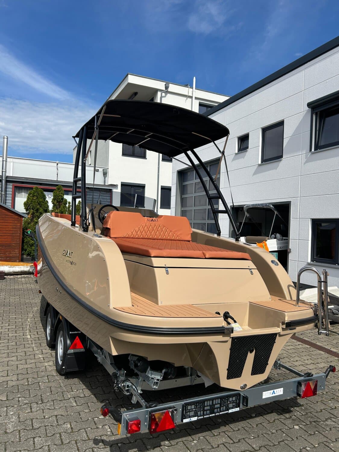 Giant 660 Supreme inkl. Honda BF 100 LRTU – Bild 3