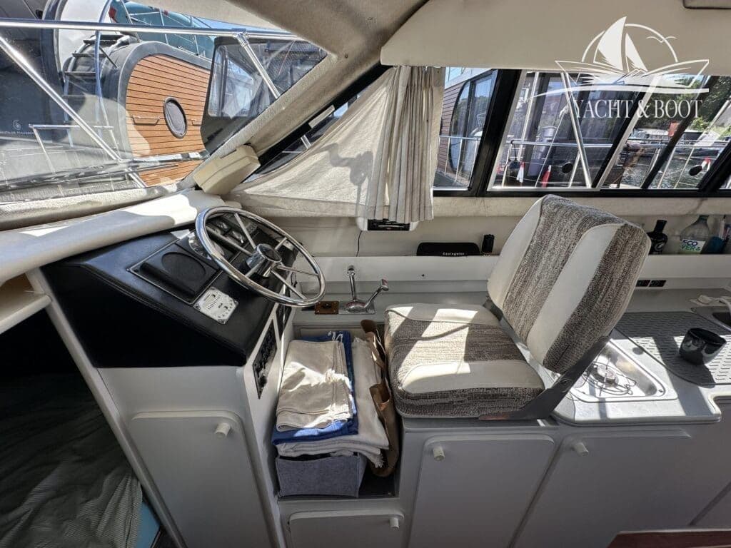 Bayliner 2858 | Flybridge, 340 PS, Liegeplatz – Bild 15