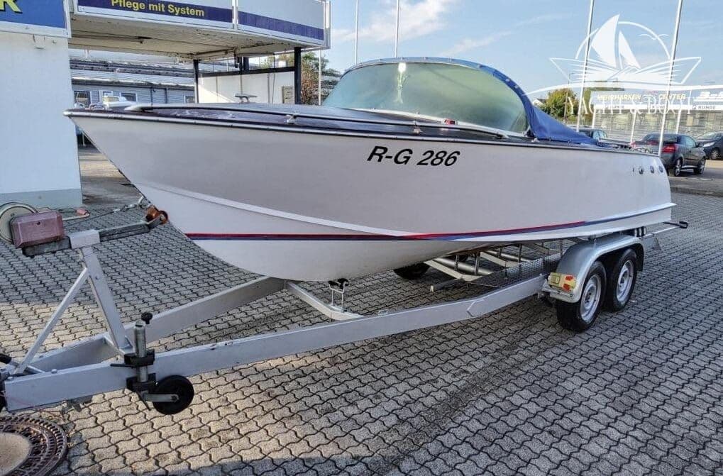 ZÜLLIG ASCONA Classic-Sportboot im RIVA-Look – Bild 9