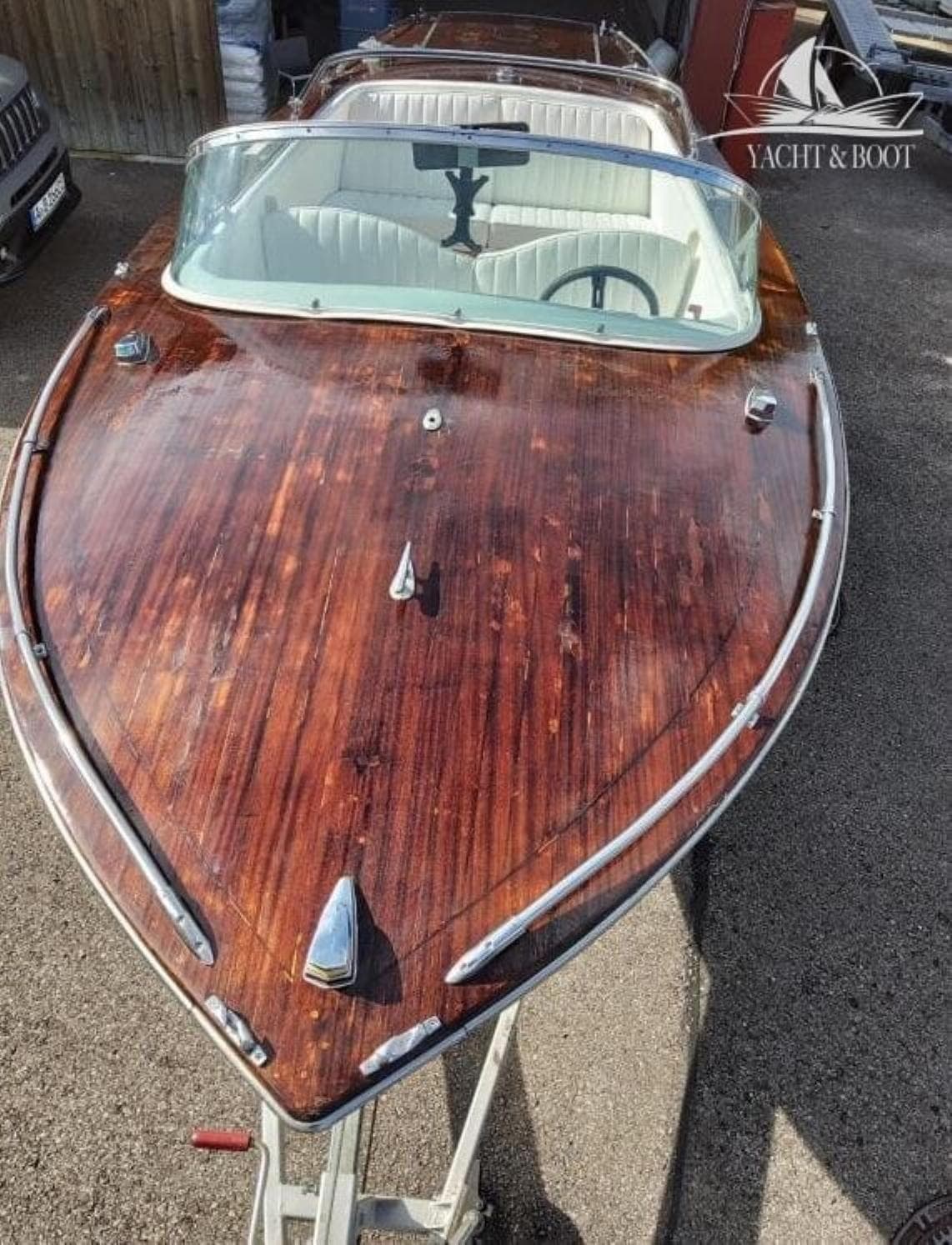 ZÜLLIG ASCONA Classic-Sportboot im RIVA-Look – Bild 14