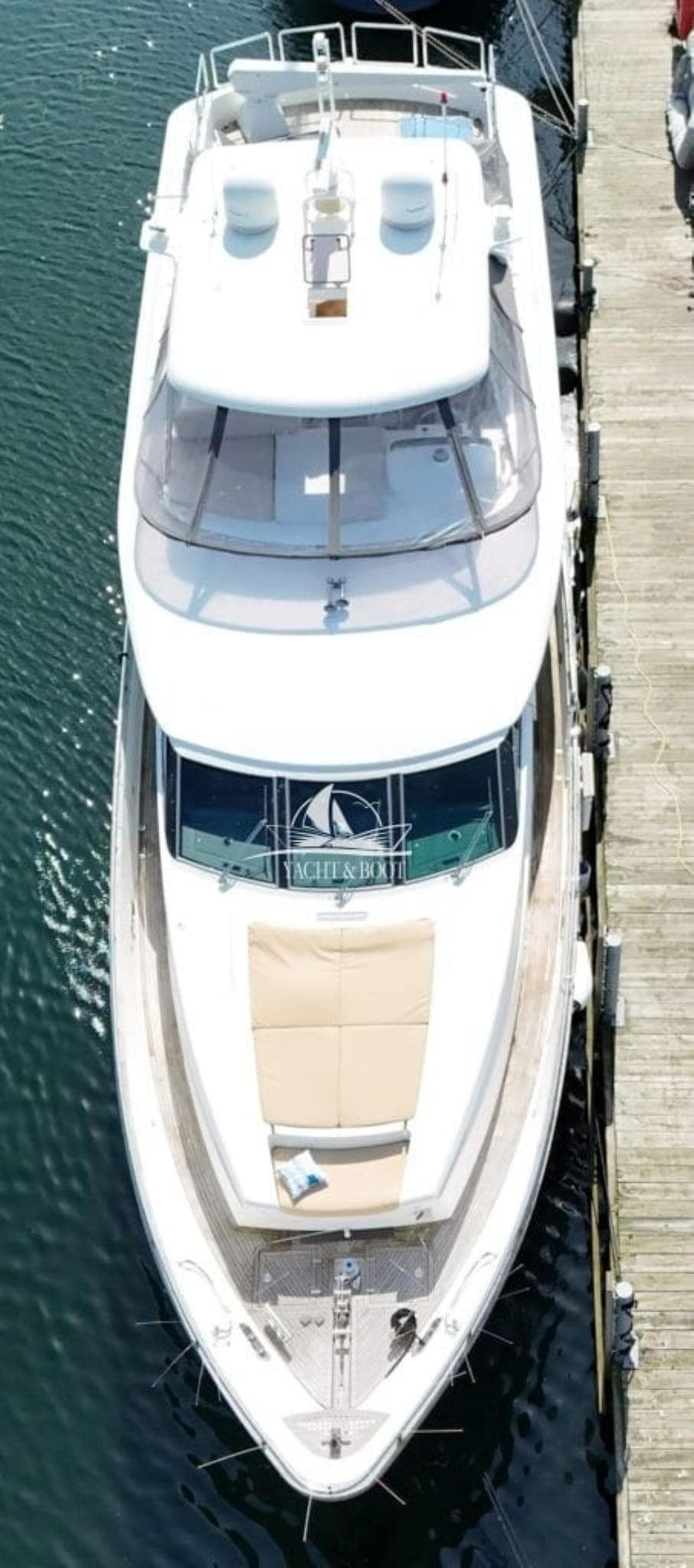 Elegance 72 | Flybridge, 22 m, MAN V12, top Zustand – Bild 5