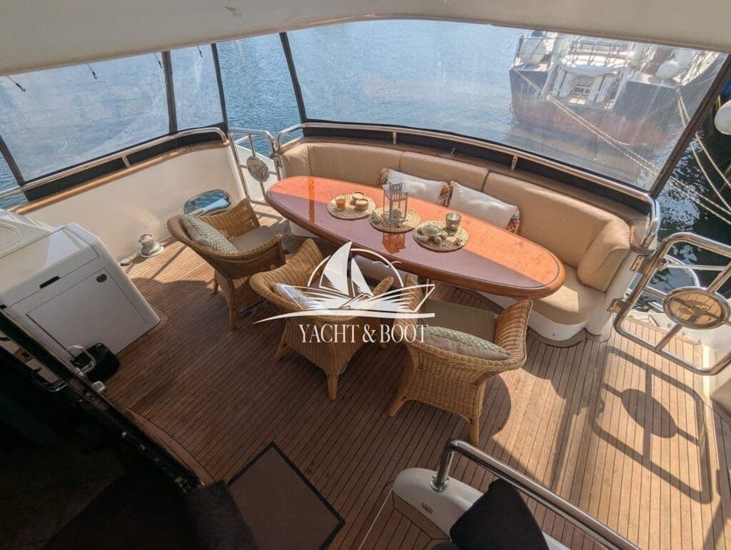 Elegance 72 | Flybridge, 22 m, MAN V12, top Zustand – Bild 13