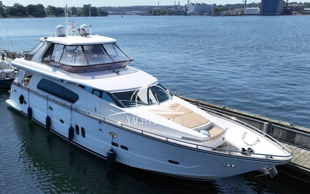 Elegance 72 | Flybridge, 22 m, MAN V12, top Zustand