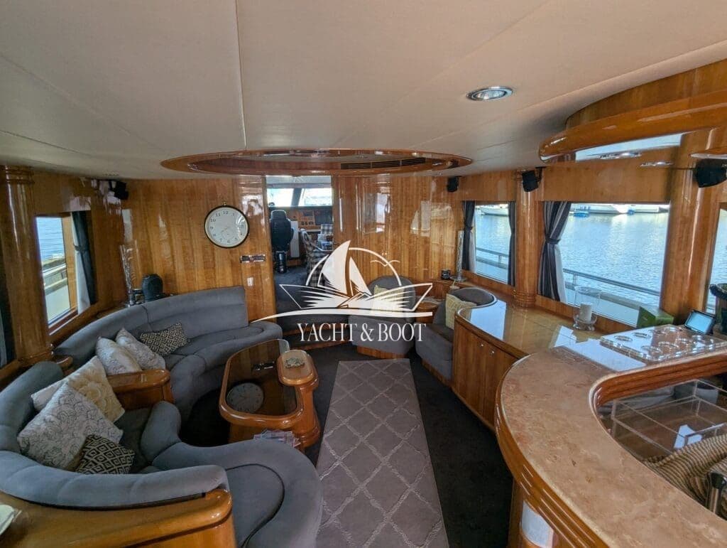 Elegance 72 | Flybridge, 22 m, MAN V12, top Zustand – Bild 14