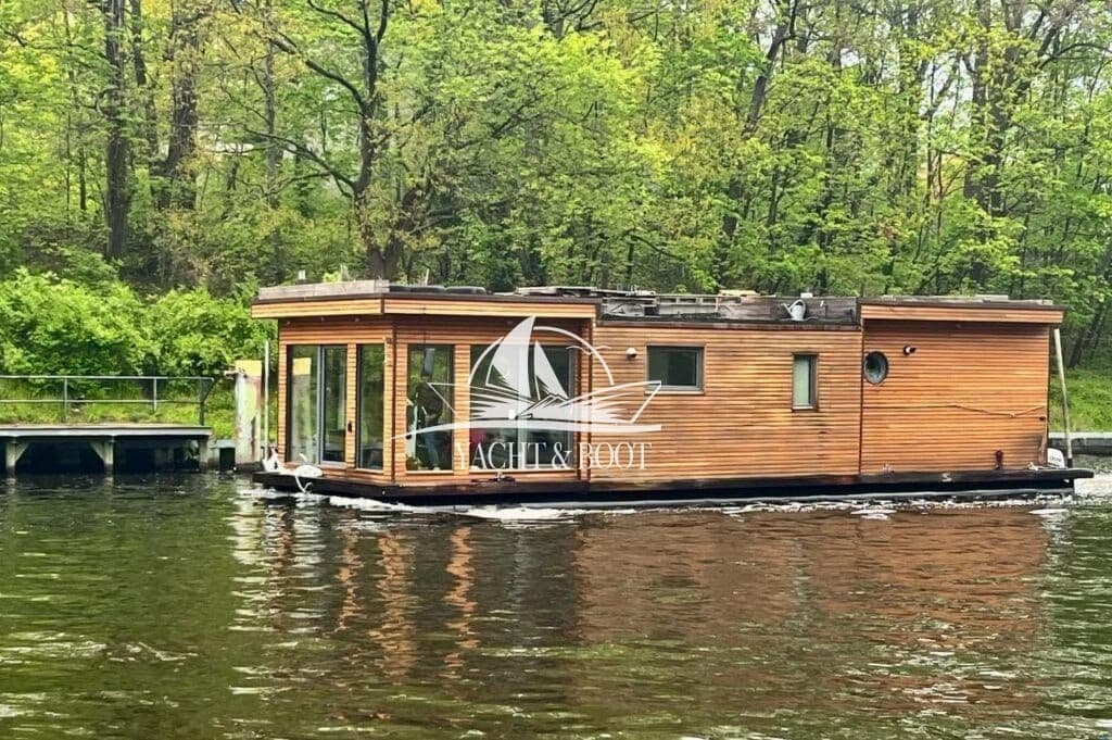 Hausboot Love Boat Experiences 14.9 | mit Liegeplatz Berlin – Bild 2