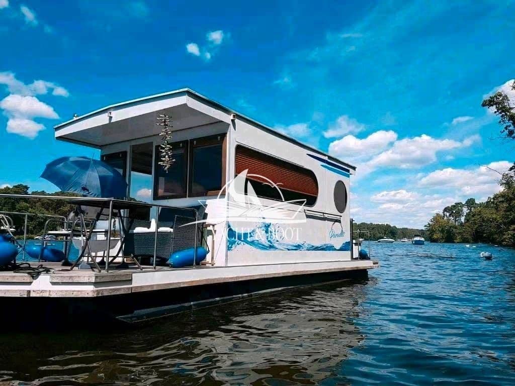 Rollyboot 8.2 Max Hausboot