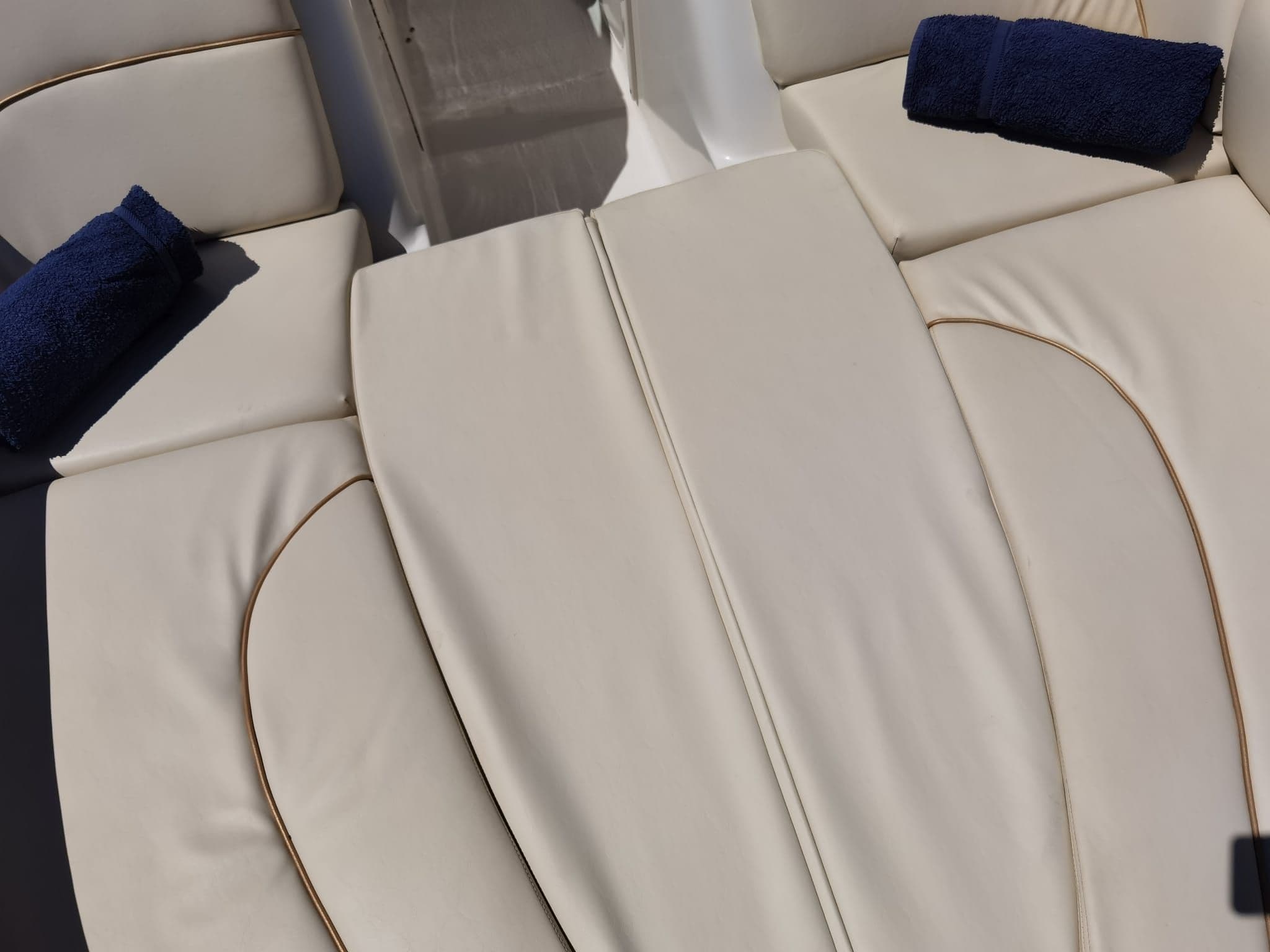 Sea Ray Sundeck 240 – Bild 7