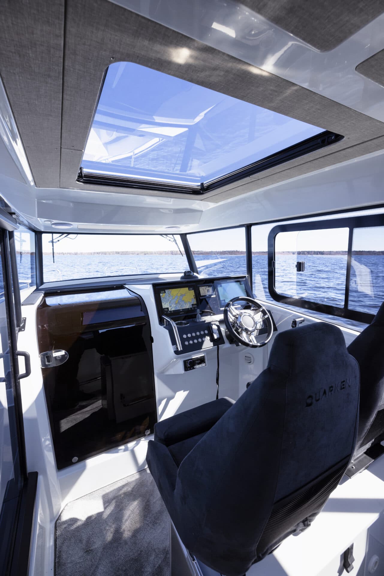 QUARKEN Quarken 27 Cabin – Bild 3