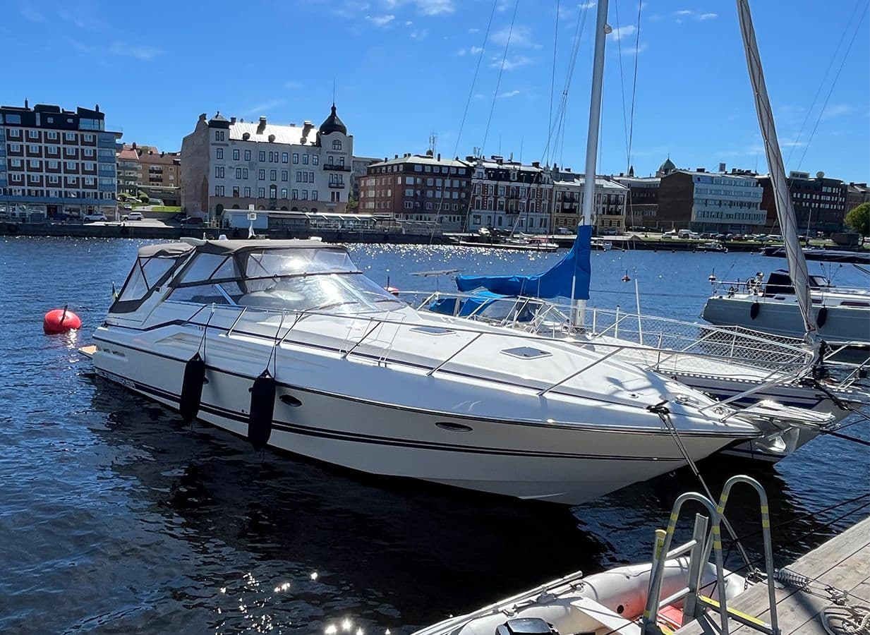 Sunseeker Mustique 42
