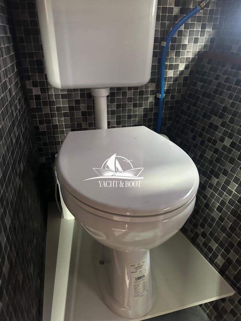 Vacance Kruiser 35 mit Flybridge – Bild 15